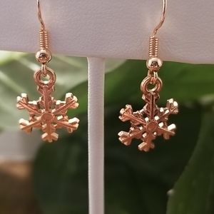 ✨Handmade✨ Rose Gold Snowflake Drop Earrings